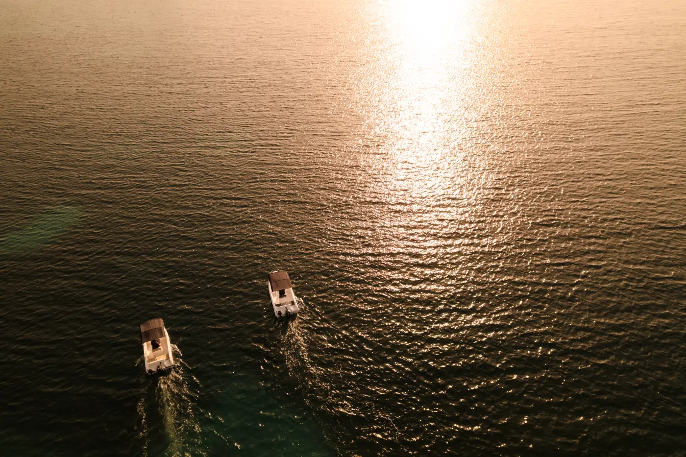 Sunset boat rental in Kefalonia